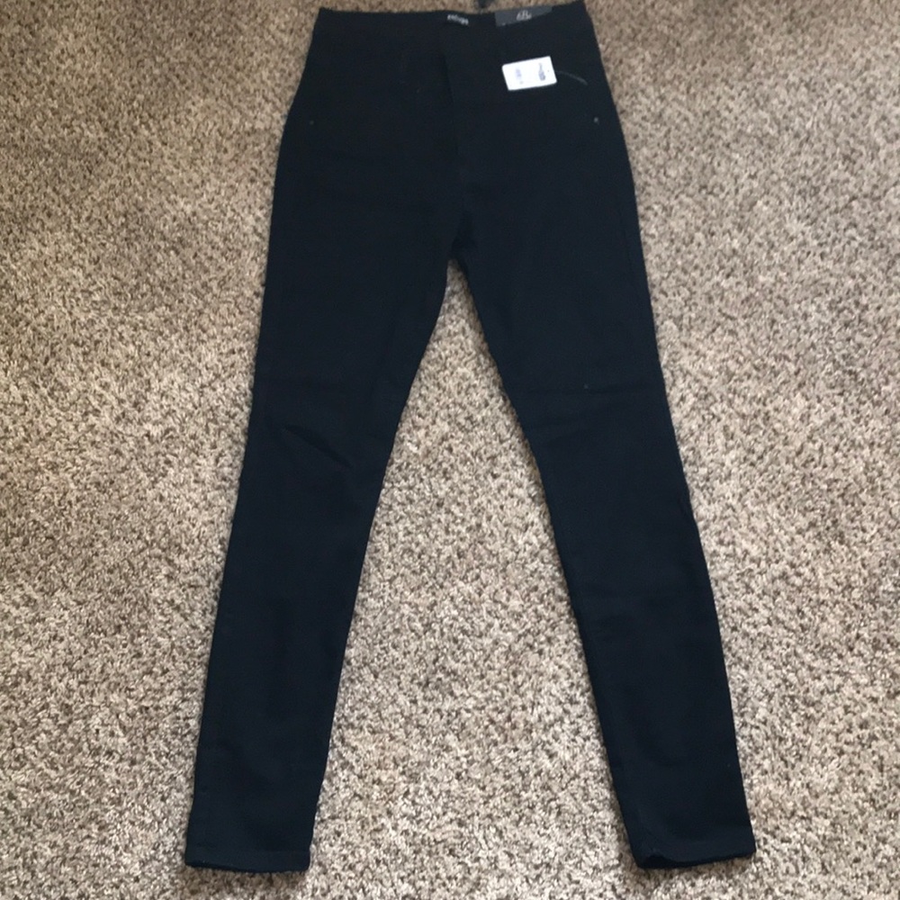 Charlotte Russe black highwaisted skinny jeans 10